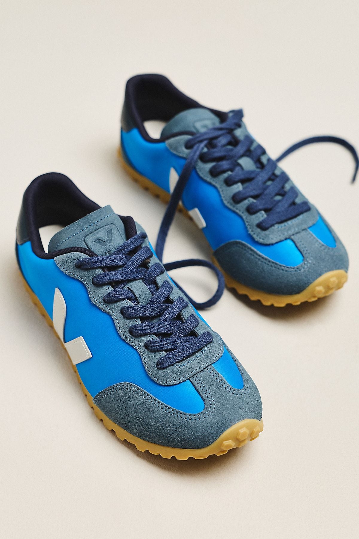 Baskets GT Veja