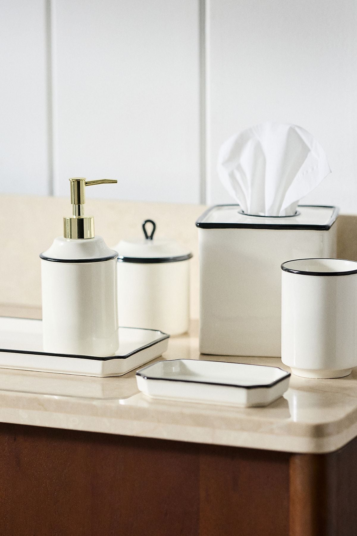 Plateau de bain en céramique Piper à bordures contrastantes