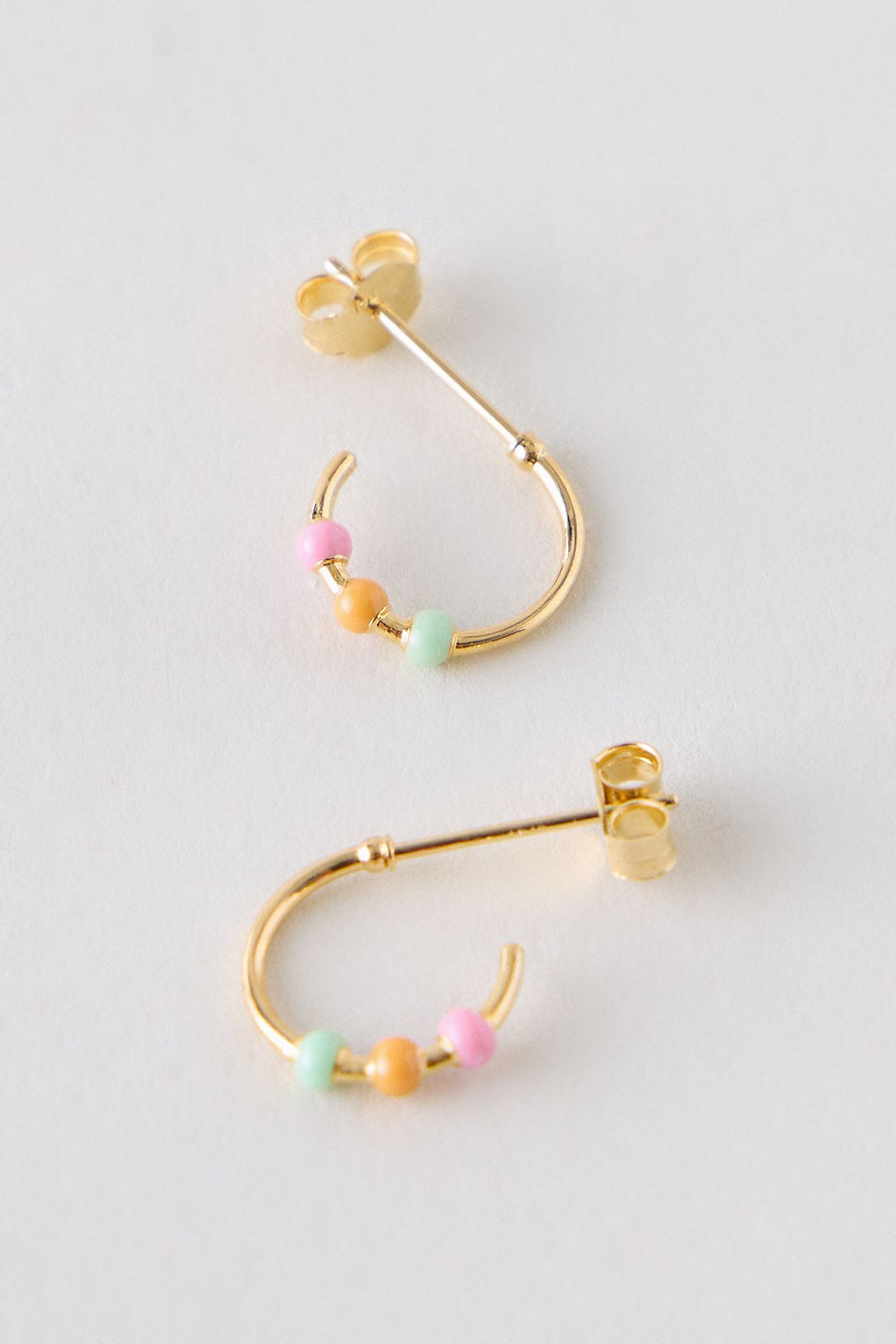 Boucles d'oreilles créoles Lola petites ENAMEL Copenhagen