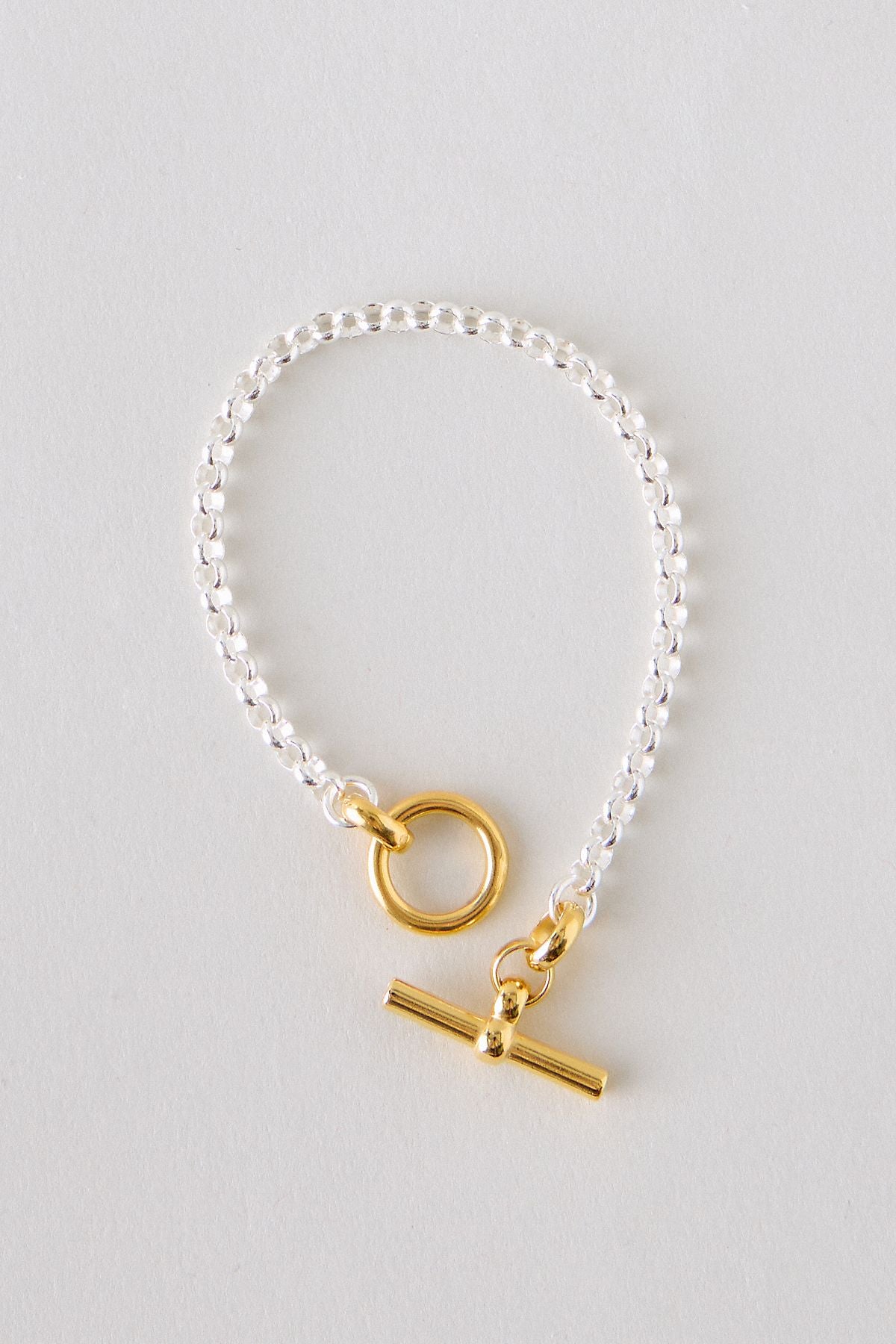 Tilly Sveaas Bracelet Chaîne Belcher à Barre en T en Métal Mixte