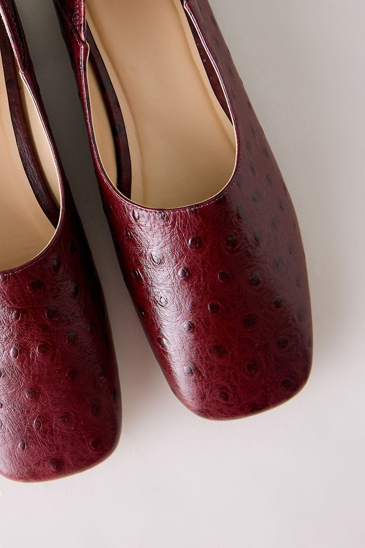 Chaussures plates en cuir à bout carré Maeve