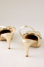 By Anthropologie Escarpins à bride arrière en satin avec nœud