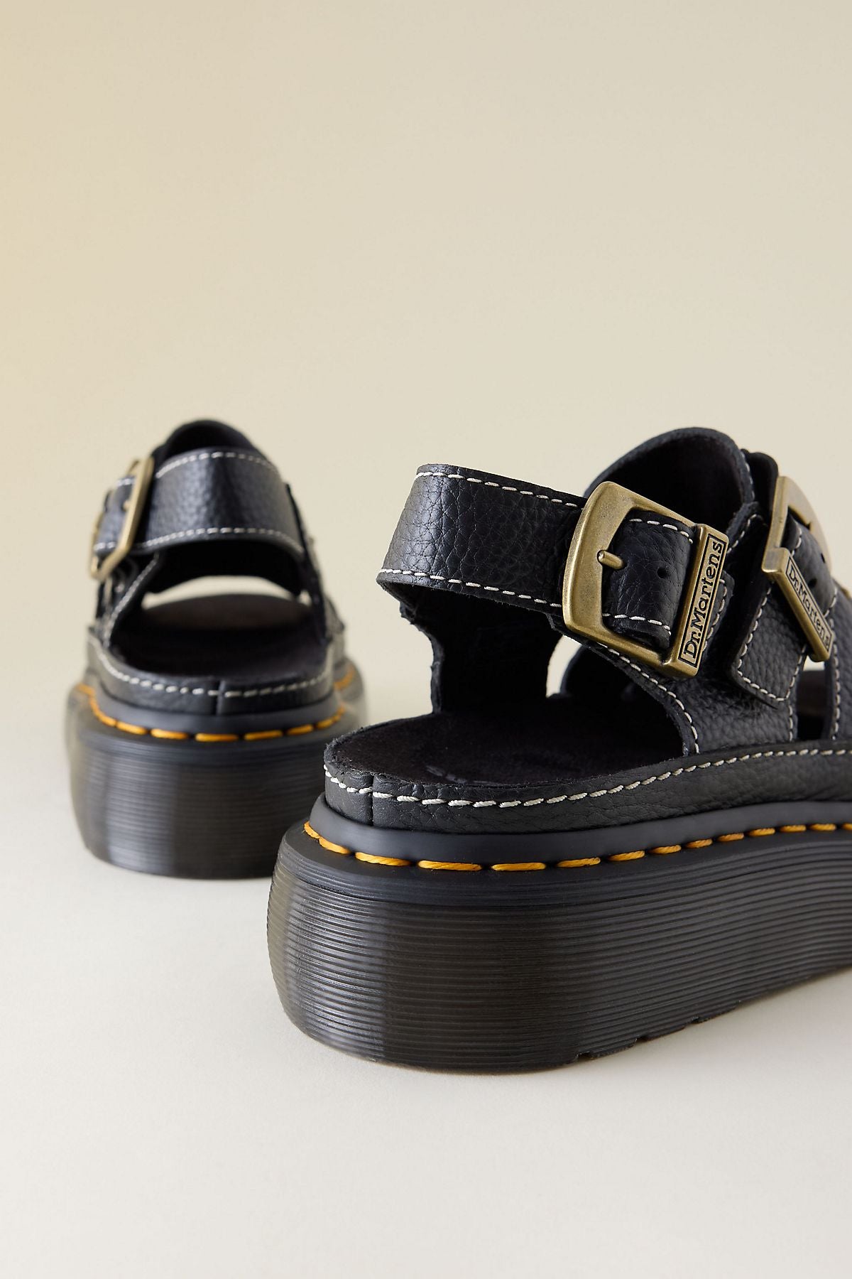 Sandales Wrenlie Flower Dr. Martens